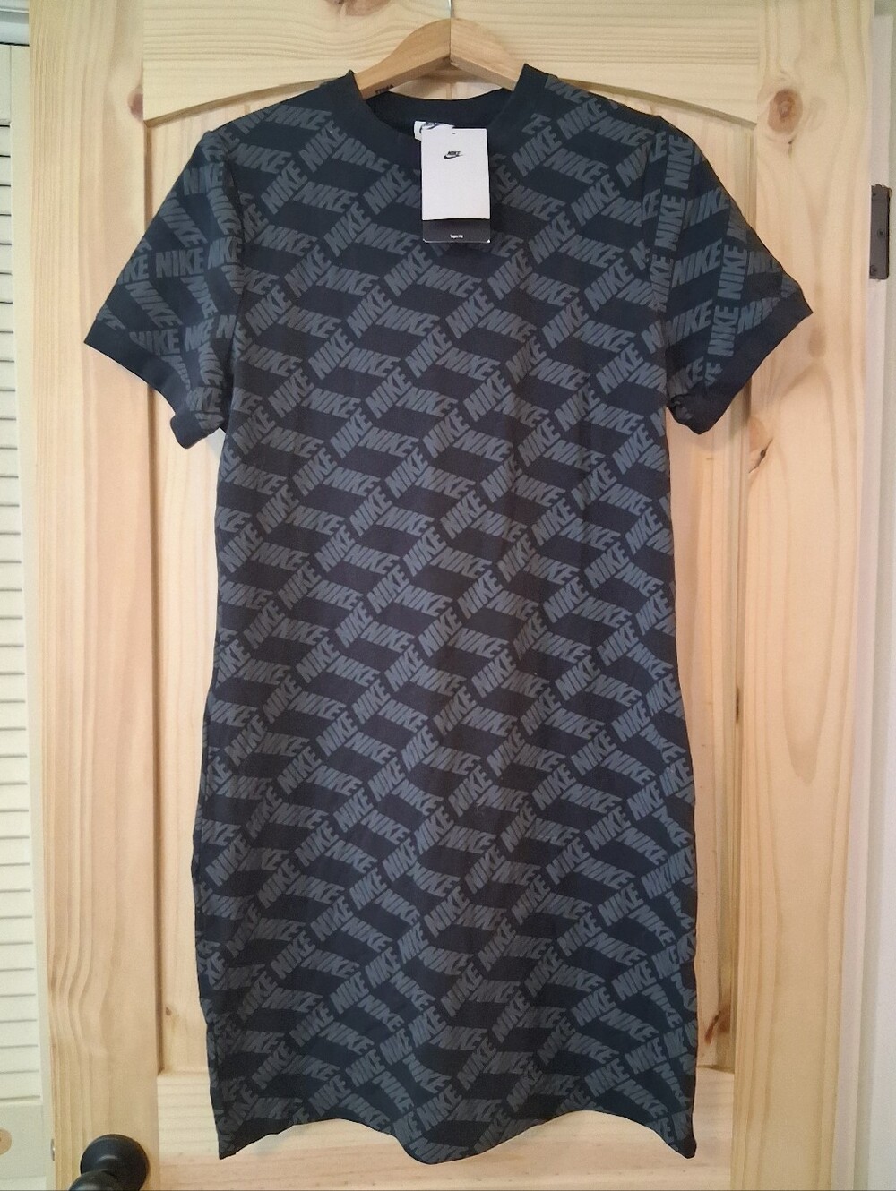 Nike T-shirt Tight Fit Dress Sz XL NWT